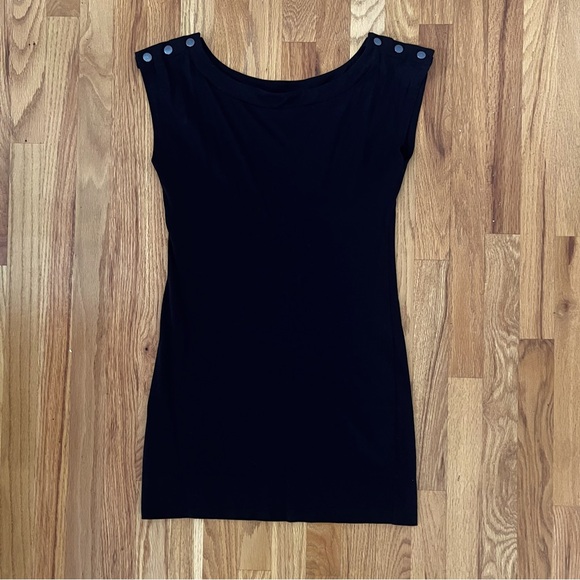 Express Dresses & Skirts - Express Black Sleeveless Button Shoulder Dress – XS